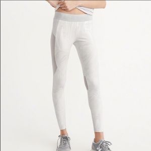 Abercrombie & Fitch marble leggings